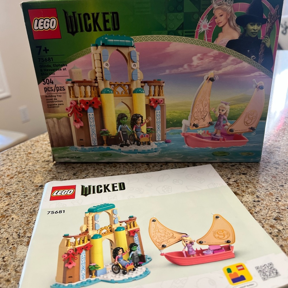 Wicked Legos - Shiz